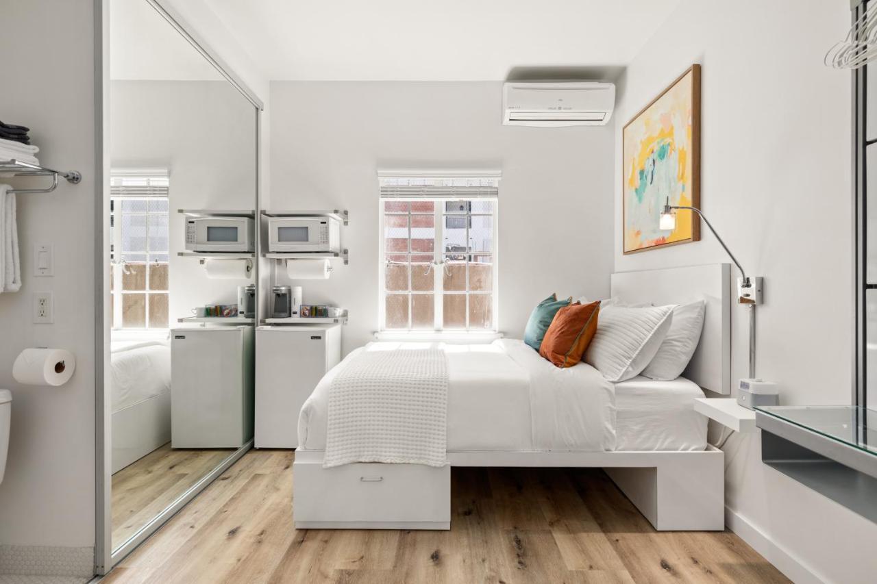 Small Double Room,1374633146:JPEG